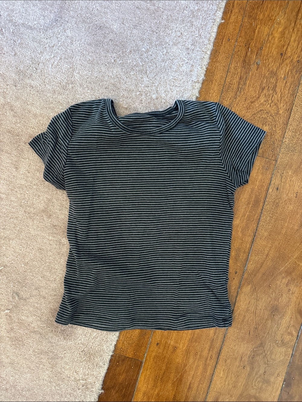 Brandy Melville Black and Gray Striped Short Sleeve Tee